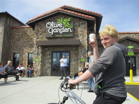 Olive garden joliet il - On Nov. 8, 2021, the city of Joliet announced that Olive Garden would be building a new restaurant in the Joliet section of The Boulevard. This is the large mixed …